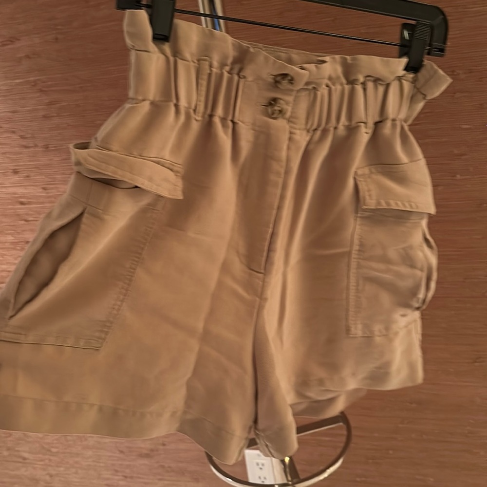 Lulus short